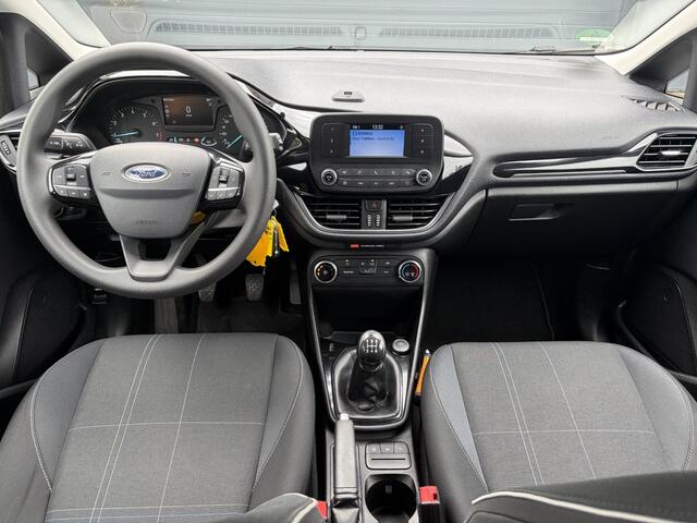 Ford FIESTA 1.1 Trend Airco,Cruise,Lm velgen,Pdc,N.A.P,Apk tot 02-2027