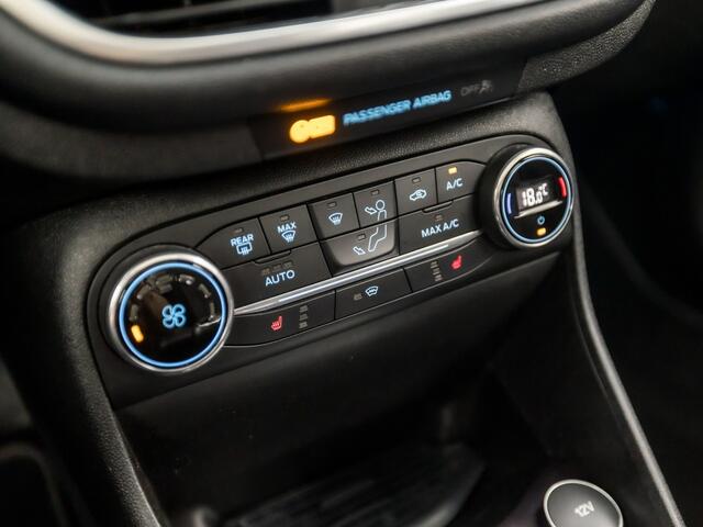 Ford FIESTA 1.0 EcoBoost Vignale (PANORAMADAK, APPLE CARPLAY, CAMERA, LEDER, STOELVERWARMING, SPORTSTOELEN, GETINT GLAS, KEYLESS, NIEUWSTAAT)