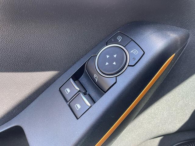 Ford FIESTA Active First Edition | 100% dealer onderhouden | Voorruitverw. | Adap. Cruise | Keyless entry |