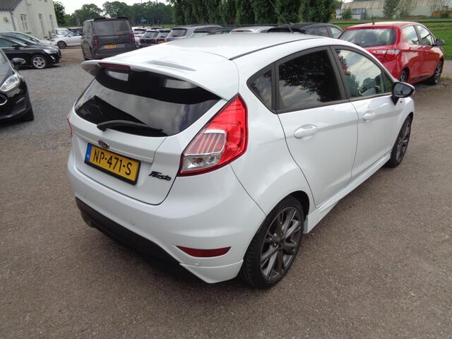 Ford FIESTA 1.0 EcoBoost ST Line Ecc, Lm Velgen, navigatie, pdc achter