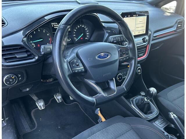 Ford FIESTA 1.0 EcoBoost ST-Line 101PK | NL AUTO | Navigatie | Parkeersensoren | Climate Control | Cruise Control | 18 Inch | Voorruitverwarming | 2 Sleutels |