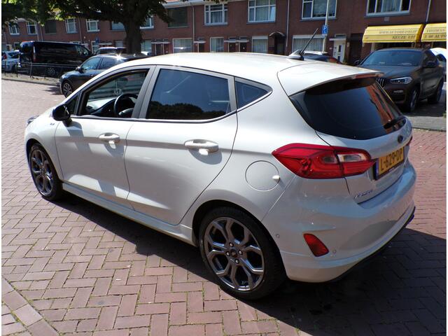Ford FIESTA 1.0 EcoBoost Hybrid ST-Line X 124 PK DISTRIBUTIEKETTING APPLE CARPLAY ETC