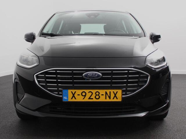 Ford FIESTA 1.0 125pk Titanium Navigatie Climate control Led Parkeer sensoren Lichtmetalen velgen Cruise Control Stoelverwarming Bluetooth