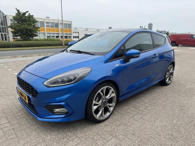 Ford FIESTA 1.0 EcoBoost ST-Line X 125pk | Full Led | Winterpack | Panoramadak | 18 inch Lichtmetaal | Achterspoiler