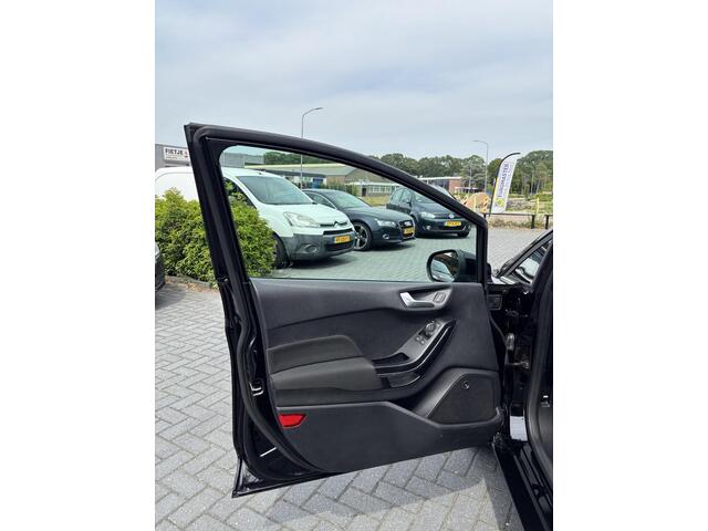 Ford FIESTA 1.0 EcoBoost Titanium |Vol Opties!|Winterpack!|