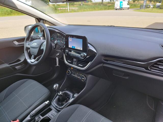 Ford FIESTA 1.0 EcoBoost ** 72.995 KM ** 1e EIG ** 5 DRS ** Bluetooth ** Cruise ** Lm velgen **