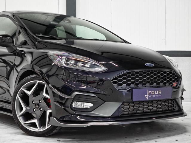Ford FIESTA 1.5 EcoBoost ST-3 | Panoramadak | Milltek | Maxton | 1e Eigenaar | B&O | LED |