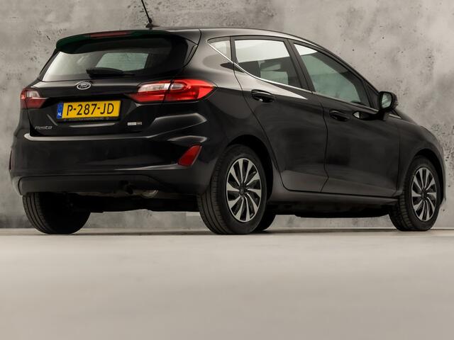 Ford FIESTA 1.0 EcoBoost Hybrid Titanium Sport (APPLE CARPLAY, GROOT NAVI, CLIMATE, PARKEERSENSOREN, SPORTSTOELEN, LM VELGEN, CRUISE, NIEUWSTAAT)