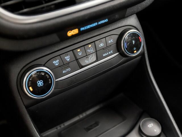 Ford FIESTA 1.0 EcoBoost Hybrid Titanium Sport (APPLE CARPLAY, GROOT NAVI, CLIMATE, PARKEERSENSOREN, SPORTSTOELEN, LM VELGEN, CRUISE, NIEUWSTAAT)