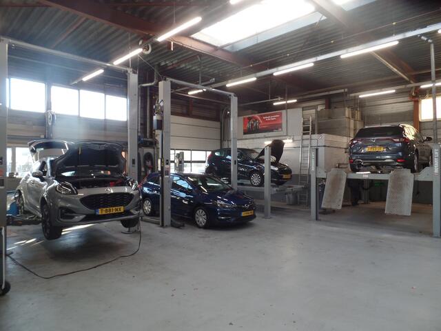 Ford FIESTA 1.1 Trend 5drs Nieuw model, Airco, Elek ramen, Elek spiegels, Radio, Bluetooth, Sleutel met afstandsbediening, Nederlandse auto!! Bovag afleverpakket 695,-