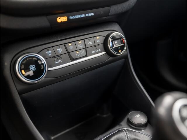 Ford FIESTA 1.0 EcoBoost Titanium (APPLE CARPLAY, GROOT NAVI, CLIMATE, SPORTSTOELEN, LM VELGEN, PARKEERSENSOREN, NIEUWSTAAT)