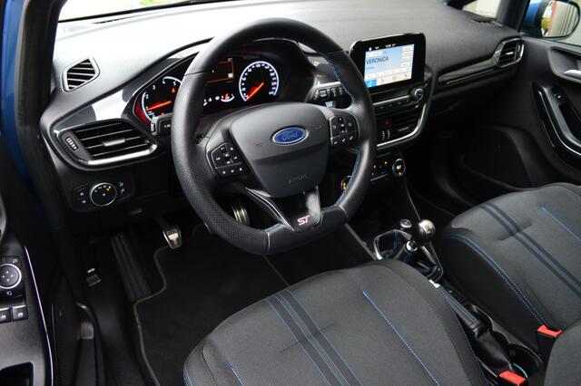 Ford FIESTA 1.5 ST 200PK LED/Carplay/Recaro/Performance
