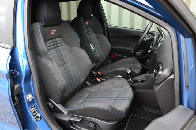 Ford FIESTA 1.5 ST 200PK LED/Carplay/Recaro/Performance