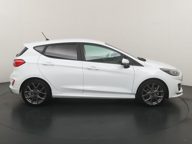 Ford FIESTA EcoBoost Hybrid 125pk ST-Line | Trekhaak | Winterpack | Cruise | Apple carplay / Android auto | Parkeersens. achter |