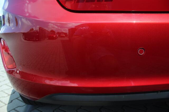 Ford FIESTA 1.0 EcoBoost Titanium | Incl. 12 maanden garantie | Parkeersensoren | Bluetooth | Cruise control | Climate control | Lane assist | Airco | Lichtmetalen velgen