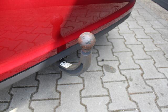 Ford FIESTA 1.0 EcoBoost Titanium | Incl. 12 maanden garantie | Parkeersensoren | Bluetooth | Cruise control | Climate control | Lane assist | Airco | Lichtmetalen velgen