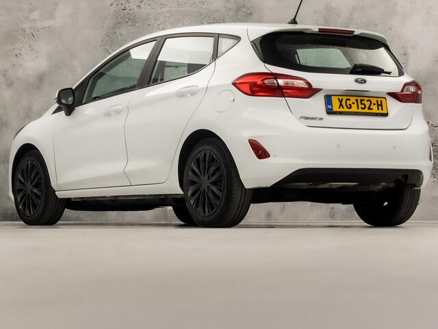 Ford FIESTA 1.1 Sport (APPLE CARPLAY, GROOT NAVI, PARKEERSENSOREN, SPORTSTOELEN, CRUISE, LANE ASSIST, NIEUWSTAAT)