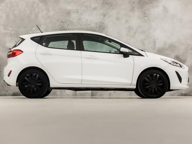 Ford FIESTA 1.1 Sport (APPLE CARPLAY, GROOT NAVI, PARKEERSENSOREN, SPORTSTOELEN, CRUISE, LANE ASSIST, NIEUWSTAAT)