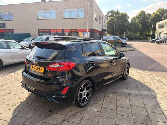 Ford FIESTA 1.5 EcoBoost ST-3 Pano/Keyless/B&O/Full optie