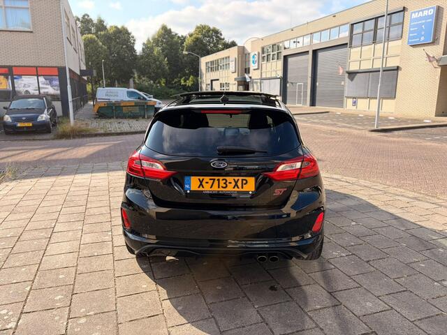 Ford FIESTA 1.5 EcoBoost ST-3 Pano/Keyless/B&O/Full optie