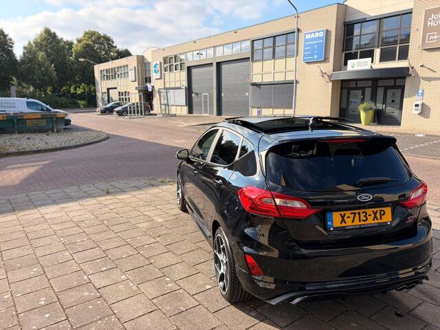Ford FIESTA 1.5 EcoBoost ST-3 Pano/Keyless/B&O/Full optie