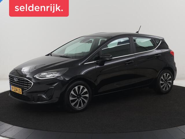 Ford FIESTA 1.0 EcoBoost Hybrid Titanium | Cruise control | Park assist | Climate control | Navigatie | Carplay | Lederen stuurwiel | Lane assist |