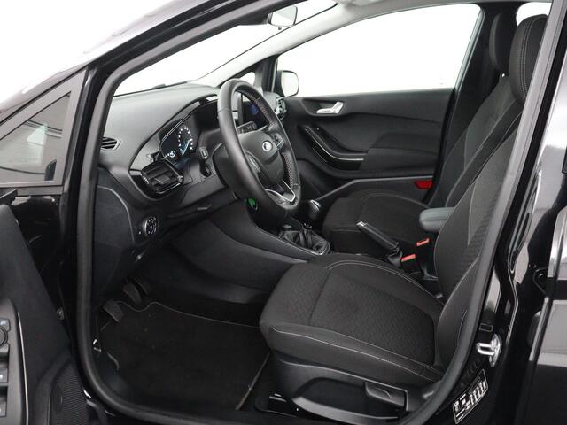 Ford FIESTA 1.0 EcoBoost Hybrid Titanium | Cruise control | Park assist | Climate control | Navigatie | Carplay | Lederen stuurwiel | Lane assist |