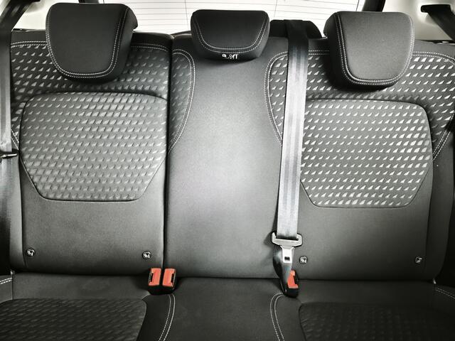 Ford FIESTA 1.0 EcoBoost Titanium | Stoelverwarming | Achteruitrijcamera | Navigatie | Climate Control |