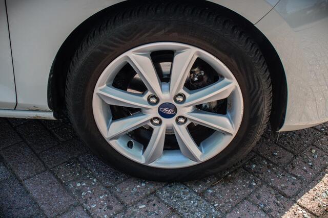 Ford FIESTA 1.0 EcoBoost Connected | Rijklaar | Handgeschakeld | Navigatie