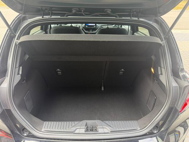 Ford FIESTA 1.0 EcoBoost ST-Line | 1E EIGENAAR | 3/6 OF 12MND GARANTIE | CAMERA | CARPLAY | CLIMA | ACC | STUUR-STOEL VERWARMING |