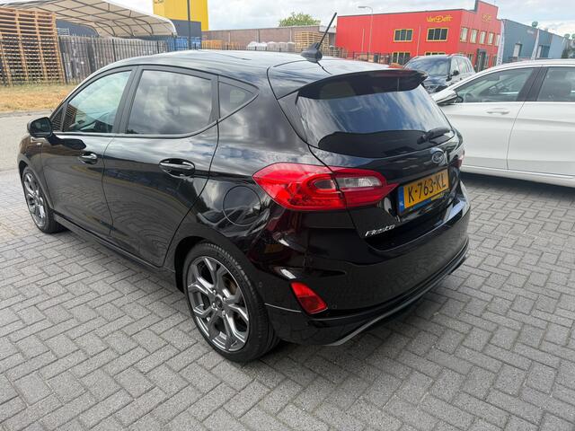 Ford FIESTA 1.0 EcoBoost ST-Line | 1E EIGENAAR | 3/6 OF 12MND GARANTIE | CAMERA | CARPLAY | CLIMA | ACC | STUUR-STOEL VERWARMING |