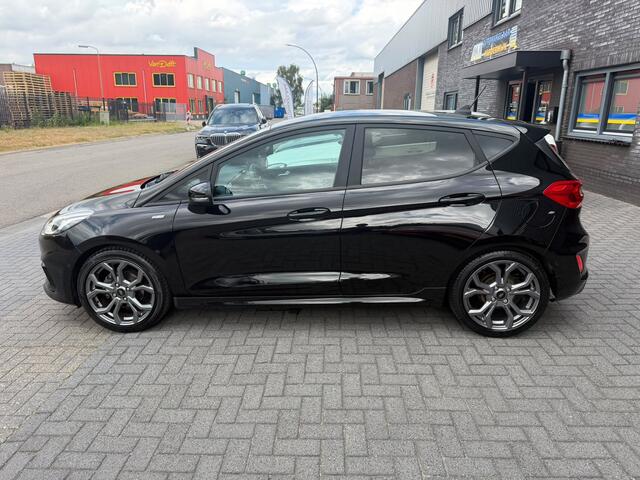 Ford FIESTA 1.0 EcoBoost ST-Line | 1E EIGENAAR | 3/6 OF 12MND GARANTIE | CAMERA | CARPLAY | CLIMA | ACC | STUUR-STOEL VERWARMING |