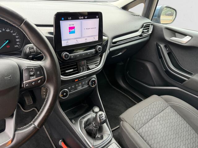 Ford FIESTA 1.0 EcoBoost 124pk Hybrid Titanium- Carplay, Android Auto, Lane Assist, Trafic Sign, Xenon Led, Park Assist,