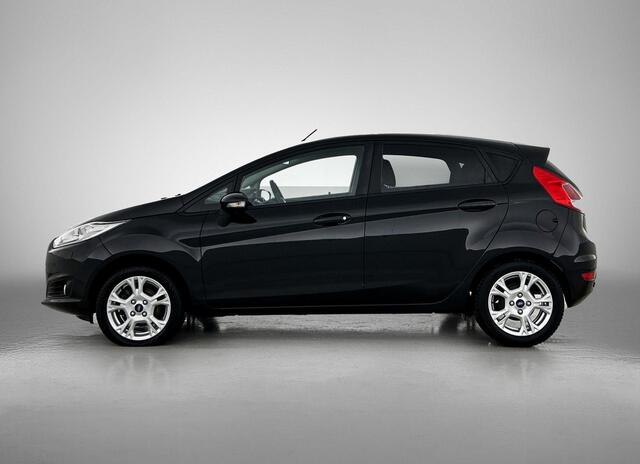 Ford FIESTA 1.0 Style Ultimate | Navigatie | Parkeersensoren | Lichtmetalen velgen