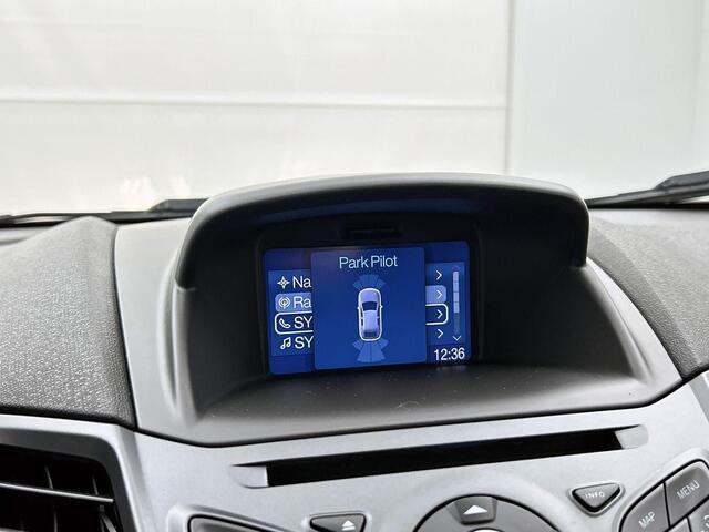 Ford FIESTA 1.0 Style Ultimate | Navigatie | Parkeersensoren | Lichtmetalen velgen