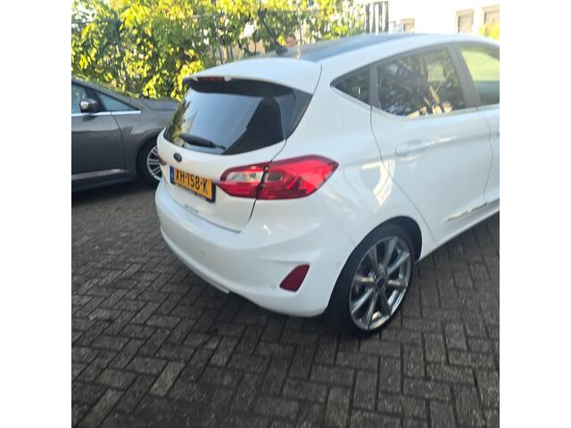 Ford FIESTA 1.0 EcoBoost Vignale panorama dak // Nieuwe distributieriem