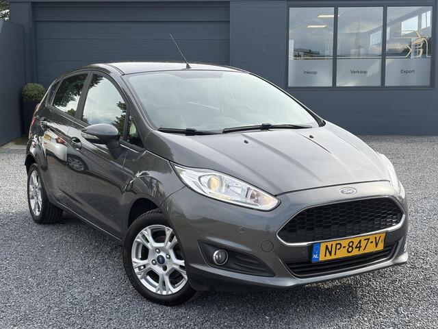 Ford FIESTA 1.0 Style Ultimate 2e Eigenaar l Navi l Airco l Cruise l Lm velgen l Pdc V+A l N.A.P l 5 Deurs l Weinig km l Zeer Zuinig l Apk tot 04-2027