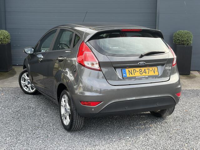 Ford FIESTA 1.0 Style Ultimate 2e Eigenaar l Navi l Airco l Cruise l Lm velgen l Pdc V+A l N.A.P l 5 Deurs l Weinig km l Zeer Zuinig l Apk tot 04-2027