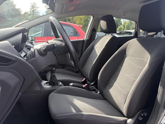 Ford FIESTA 1.0 Style Ultimate 2e Eigenaar l Navi l Airco l Cruise l Lm velgen l Pdc V+A l N.A.P l 5 Deurs l Weinig km l Zeer Zuinig l Apk tot 04-2027
