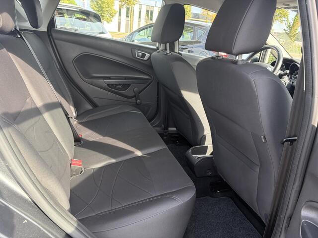 Ford FIESTA 1.0 Style Ultimate 2e Eigenaar l Navi l Airco l Cruise l Lm velgen l Pdc V+A l N.A.P l 5 Deurs l Weinig km l Zeer Zuinig l Apk tot 04-2027