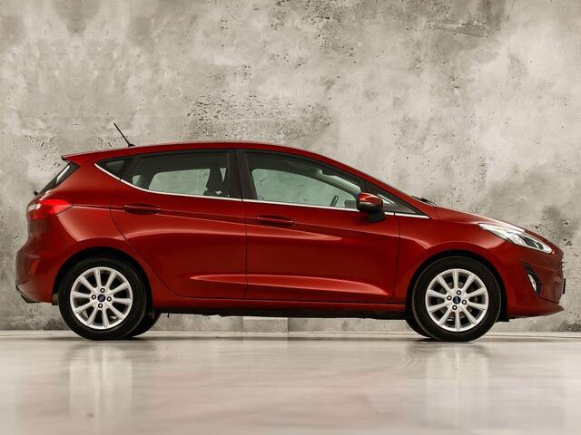 Ford FIESTA 1.0 EcoBoost Titanium (APPLE CARPLAY, GROOT NAVI, CLIMATE, CAMERA, KEYLESS, SPORTSTOELEN, ADAPTIVE CRUISE, LM VELGEN, NIEUWSTAAT)