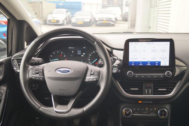 Ford FIESTA 1.0 EcoBoost 100pk Titanium -NAVI-ECC-LED-PDC-