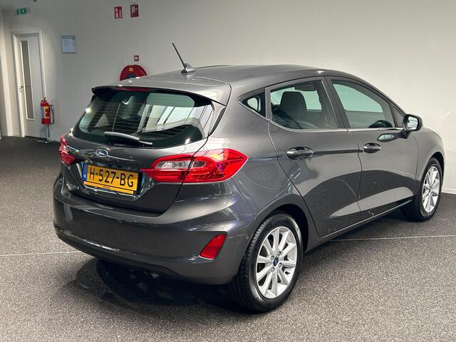 Ford FIESTA 1.0 EcoBoost Titanium | Navigatie | Camera | Verwarmbare voorruit |