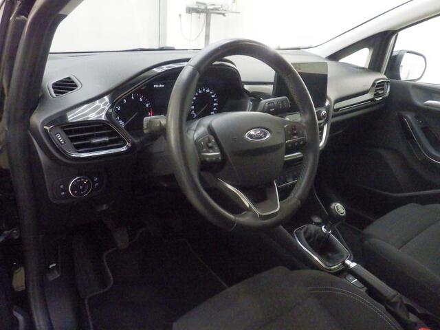 Ford FIESTA EcoBoost Titanium Navi Camera Ad. Cruise Winter Parking Dodehoek pack Dealeronderhouden