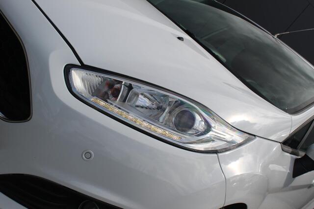 Ford FIESTA 1.0 Style Ultimate | Incl. 12 maanden garantie | Dealer onderhouden | Cruise control | Parkeersensoren | Airco | Verwamde voorruit | Bluetooth | Navigatie