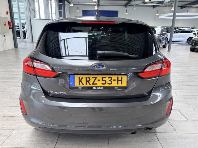 Ford FIESTA EcoBoost 100pk Titanium | Winterpack | Cruise control | LED | Climate control | Parkeersensoren achter | Apple carplay & Android Auto |