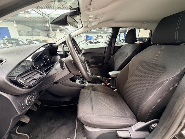 Ford FIESTA EcoBoost 100pk Titanium | Winterpack | Cruise control | LED | Climate control | Parkeersensoren achter | Apple carplay & Android Auto |