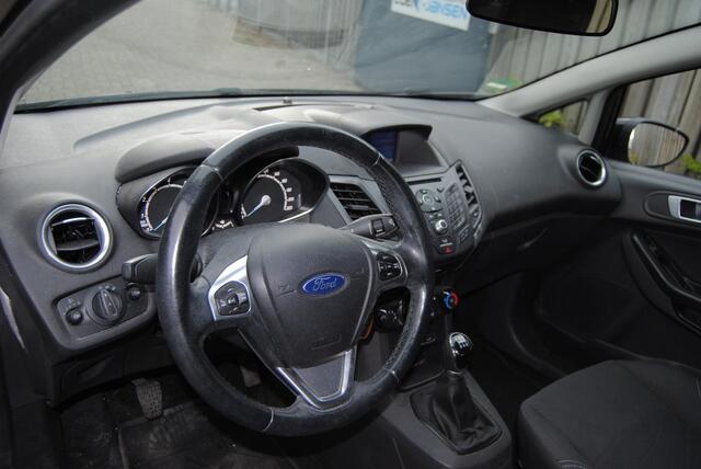 Ford FIESTA 1.0 Style Ultimate Airco, Navigatie Cruise controle