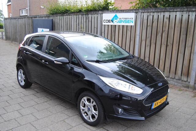 Ford FIESTA 1.0 Style Ultimate Airco, Navigatie Cruise controle