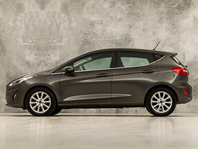 Ford FIESTA 1.0 EcoBoost Titanium Sport (APPLE CARPLAY, GROOT NAVI, CLIMATE, CAMERA, SPORTSTOELEN, ADAPTIVE CRUISE, KEYLESS, PARKEERSENSOREN, NIEUWSTAAT)